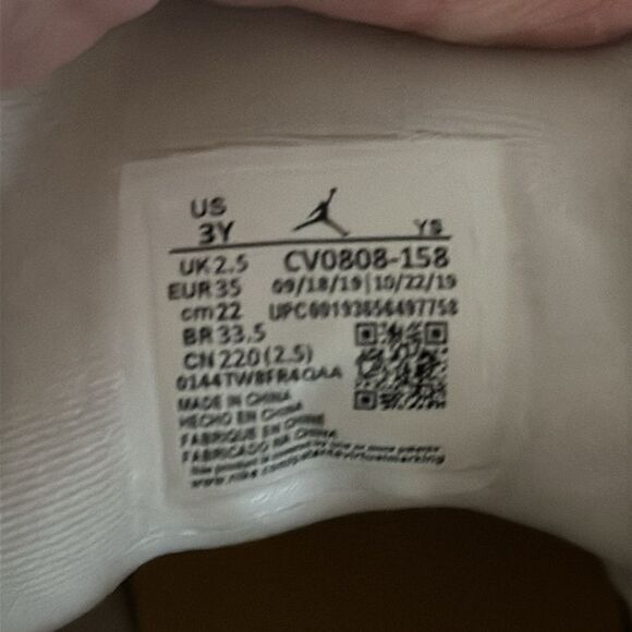 Nike Air Jordan Retro 13 Playground (PS) Size 3Y CV0808-158 Youth Sneakers - Picture 8 of 9